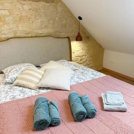Jolie Maison En Pierre 2 Entre Rocamadour Et Sarlat Ferienhaus